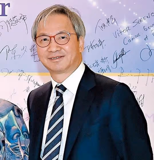 完全不愁錢！TVB港姐季軍宣布約滿離巢放長假，港媒曝離婚分得3億