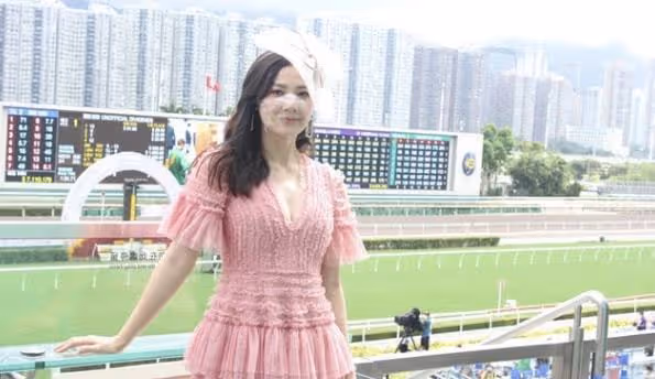 一年無劇可拍！TVB人氣花旦聲稱不愁沒工作：電影商演直播接不停