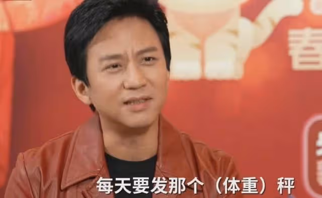 春晚模範家屬在幹嘛?張傑開席,唐藝昕曬照,李小萌為丈夫打call