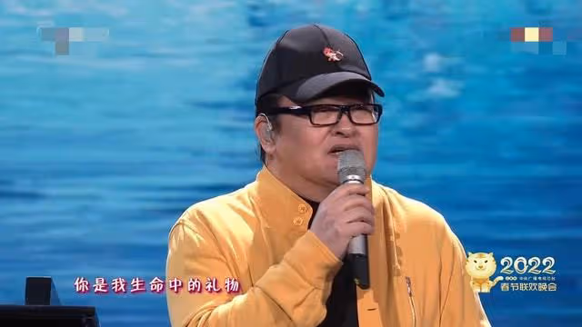 老藝術家齊聚春晚!郭冬臨頭亮,劉歡疑染髮,張也27年戴同款耳環