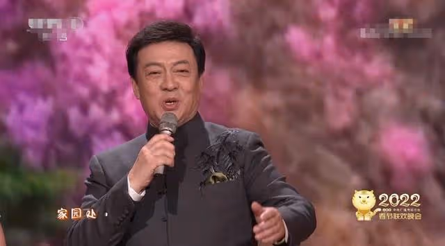 老藝術家齊聚春晚!郭冬臨頭亮,劉歡疑染髮,張也27年戴同款耳環