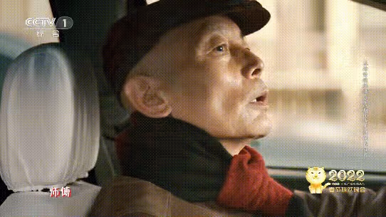 首次亮相央視春晚，她被「漂亮」刷屏