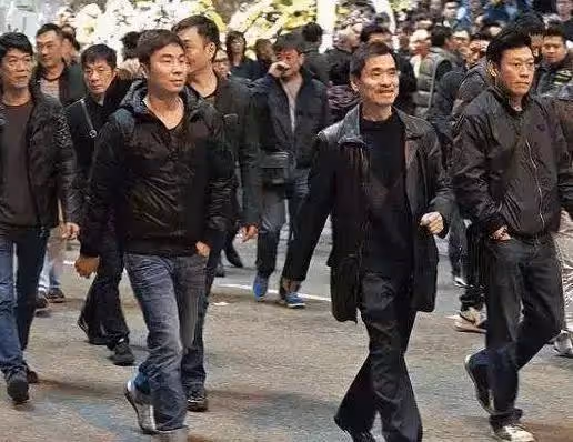 江湖故事:因為斯琴格日勒,臧天朔大鬧天上人間