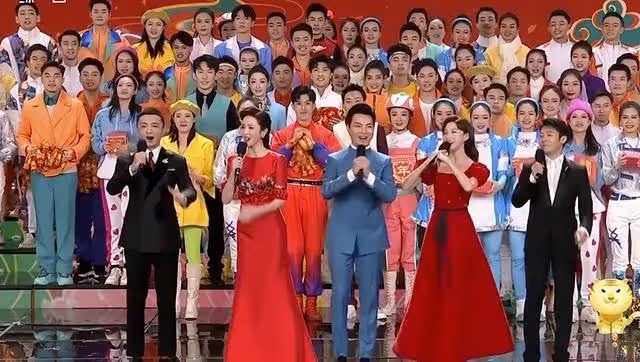 90後春晚主持人被譽為「第二個董卿」,成顏值擔當
