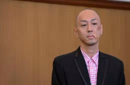 有驚喜!TVB甘草演員演前金牌監製,被內地網友誇讚深感受寵若驚