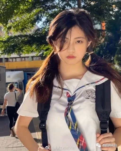 青春不要臉︱區明妙3個月演3次學生妹 獲贊零違和