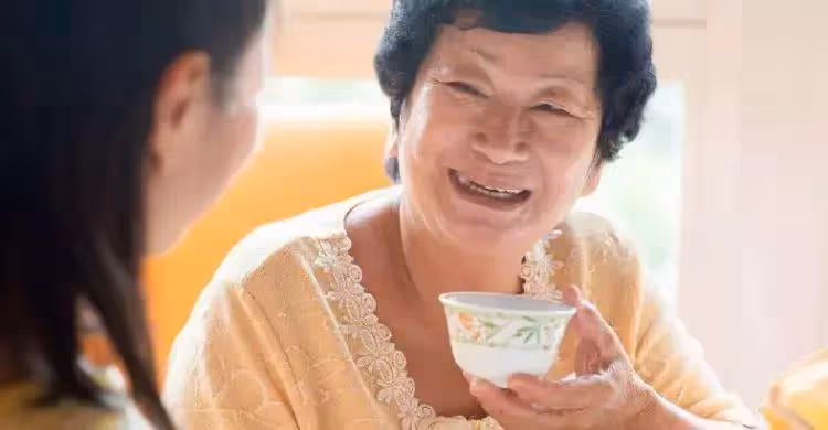 媳婦拒同住,老太太不忍見兒左右為難「搬進廟裡養老毫不後悔」曝婆媳關係,網歎:真沒想到!