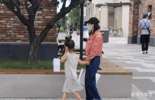霍思燕和杜江「女兒」被曝光,他們為什麼不公開孩子呢?