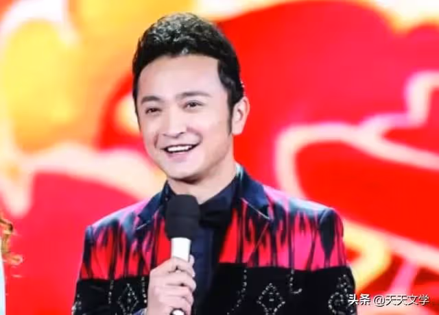 尼格買提幼時被父親鍛鍊,故意讓他走丟,高中時讓他去酒店端盤子