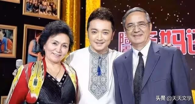 尼格買提幼時被父親鍛鍊,故意讓他走丟,高中時讓他去酒店端盤子