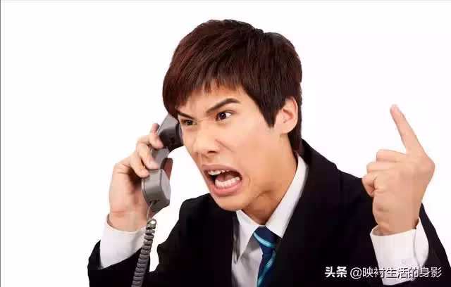 哥哥把房借給弟弟結婚,誰知弟弟為了占有房屋,竟把父母接來同住