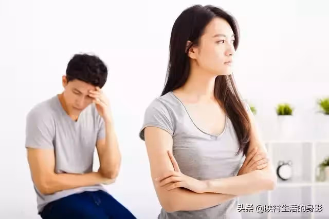 父母將拆遷款給了兒子,卻因為借了女兒20萬,父母要女兒贍養他們
