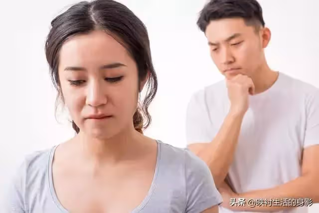 父母將拆遷款給了兒子,卻因為借了女兒20萬,父母要女兒贍養他們