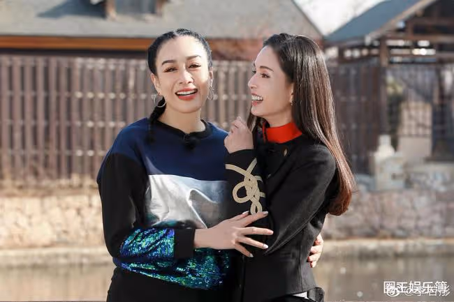 李若彤大曬春節美照,氣場全開,手寫毛筆字祝福,誠意十足