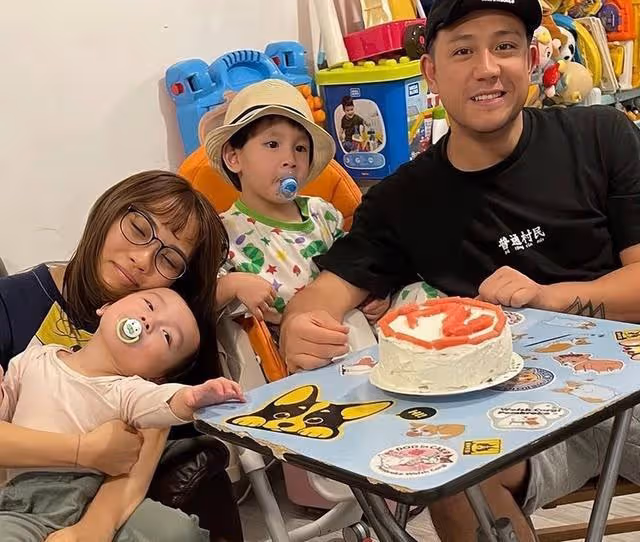恭喜!香港著名男星妻子宣布懷第三胎,嫌保姆費太貴準備自己帶娃