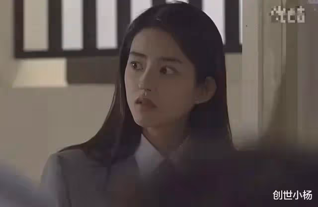 她是90年代公認美女,年輕時美若天仙,可惜也無法抵擋歲月的痕跡