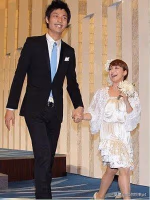現代版潘金蓮!日本最矮女歌手在家偷腥,被1米92的丈夫逮個正著