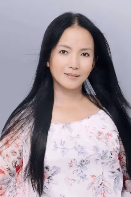 呂麗萍和三婚老公美國過年!素顏憔悴秀恩愛,孫海英大笑鬍子拉碴
