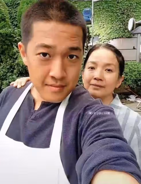呂麗萍和三婚老公美國過年！素顏憔悴秀恩愛，孫海英大笑鬍子拉碴