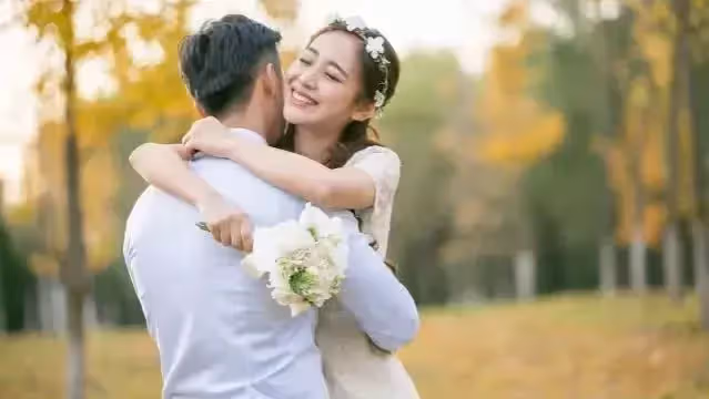 「兒子,管管你媳婦,我住院了她還去旅遊」「媽,她不是外人嗎」