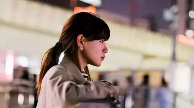 「我會好好待你」我相信了網戀男友鬼話拋夫棄子,再婚後一地雞毛