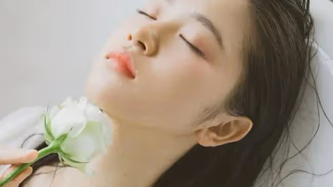 婚禮前夕,女友雙手環住我的脖子吻住我,同時還騙走我20萬彩禮
