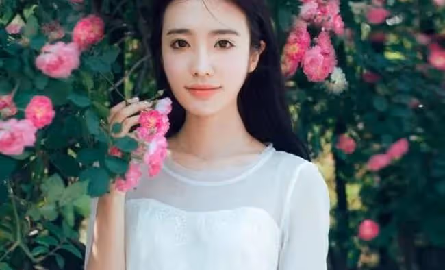我的老公,有一個特殊的U盤,那裡面儲存了他和我閨蜜的點點滴滴