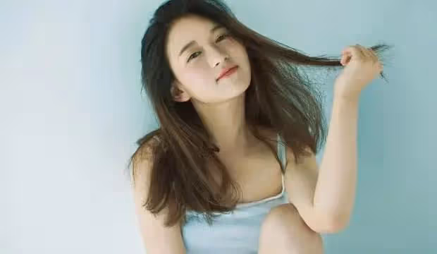 懷孕五個月,我收到一條微信,是一個女人跟我老公的「親密」照片