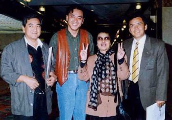 姜大衛兒子曬照慶新年,曹永廉子女穿唐裝,豪宅曝光裝修古色古香