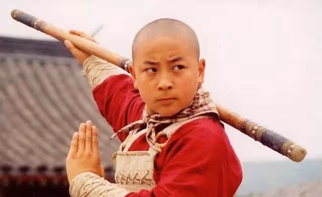 「三無演員」釋小龍,一名童星的娛樂圈墮落史