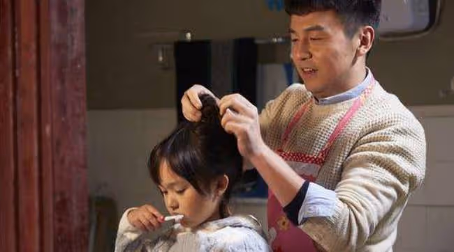 岳母高齡拼二胎,婚後我成了她家的免費保姆,離婚後媳婦跪著求我