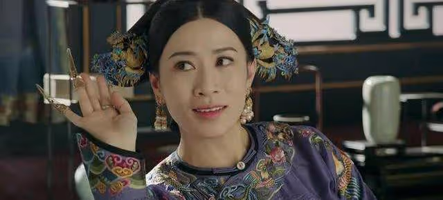 當TVB女星碰到內地美人,佘詩曼顏值往往輸多勝少,蔡少芬被艷壓