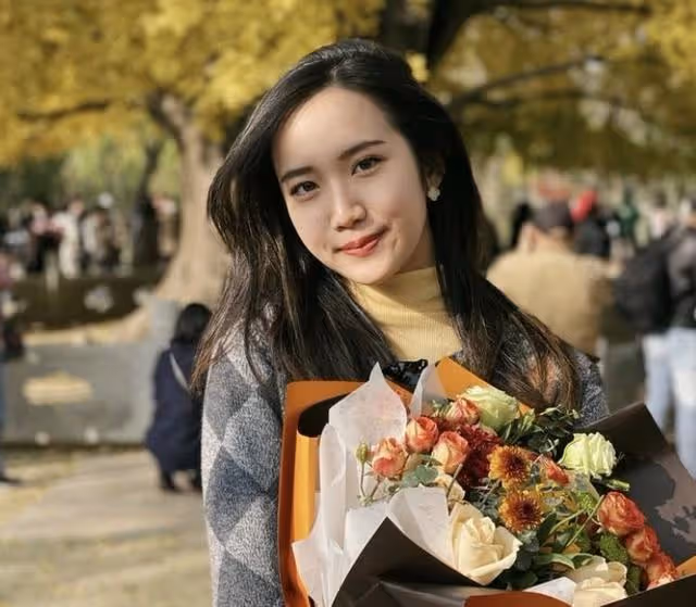 著名港星20歲女兒顏值高，神似韓國女神林允兒，有望出道做明星