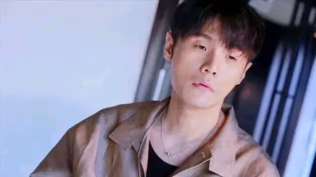 李榮浩過年被坑怕了?馬麗太讓人意外了?沈騰退出春節檔很理智?