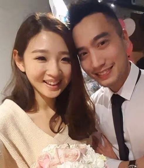 阿嬌前夫即將三婚,秘密攜未婚妻出席同學聚會,一細節疑暴露女方