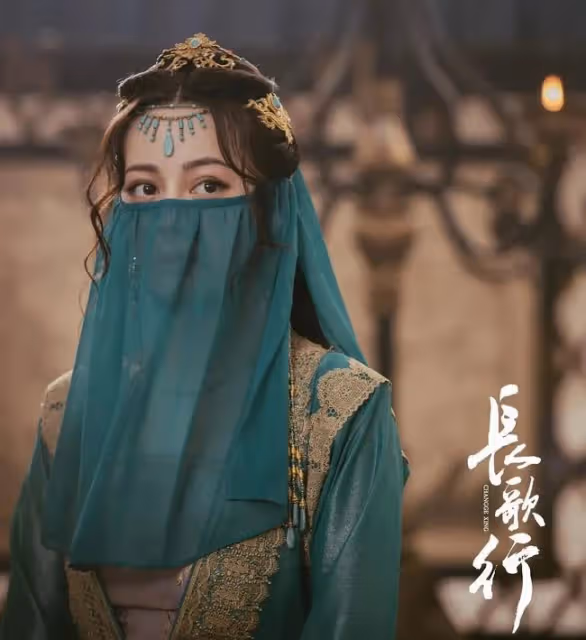 熱巴被評為泰國「最佳女主」!長歌、喬晶晶成國民女神,罵丑的人打臉了!