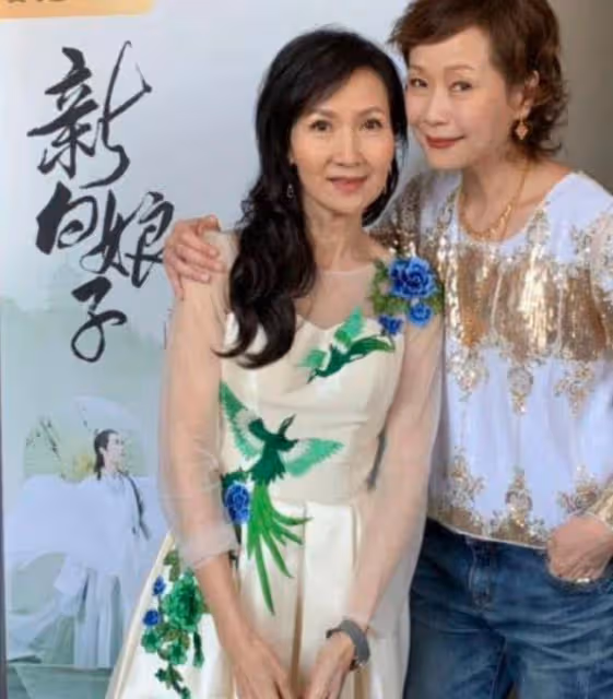 陳美琪葉童老成普通老人,趙雅芝還在扮嫩的路上,越走越遠