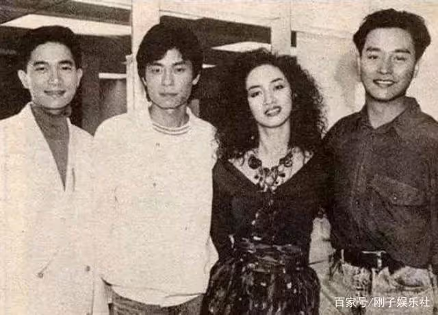 歌手王傑：被父母拋棄，初戀車禍去世，連嗓子也被毒到沙啞