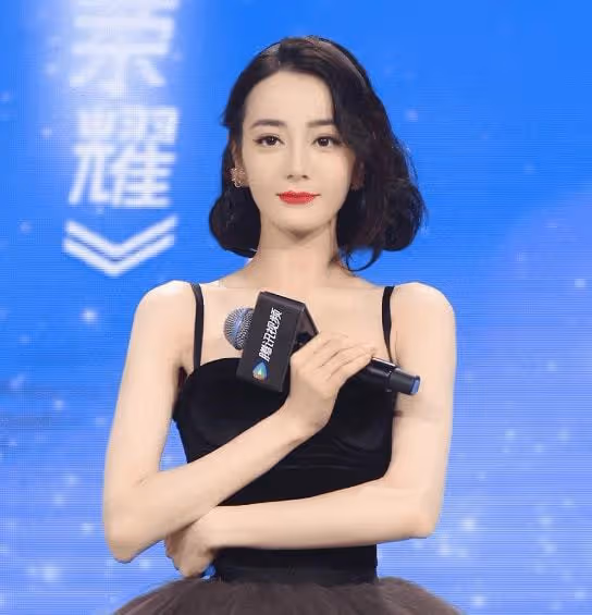 熱巴想「落戶」上海,還申請人才引進?粉絲:她想跟楊洋做鄰居!