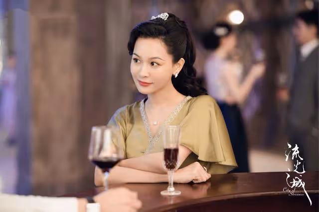 《流光之城》「社交達人」之杜蘭馨,通透如她,還是為情所困