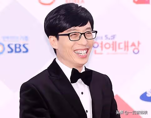 劉在石投資娛樂公司成股東 投資巨額低調入股 從國民MC化身理事長