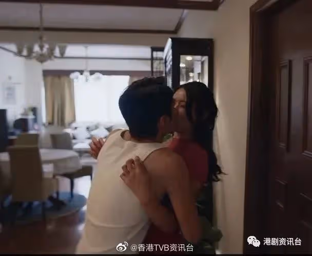 青春不要臉︱丁子朗戴祖儀男上女下激戰梳化