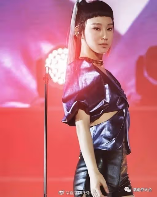 處女作點擊破500萬!炎明熹再下一城登熱爆榜第2位