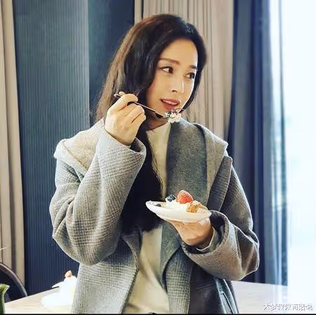 5韓劇女神地位難撼動!金泰希熬20年成演技派,全智賢封影視圈變色龍