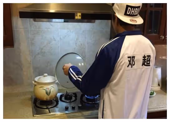 帶你看看鄧超的家,做飯帶娃都是鄧超做,孫儷在家也像個皇后娘娘