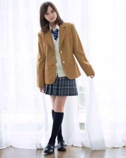 日本零零後混血女模:馬修彩AyaMarsh