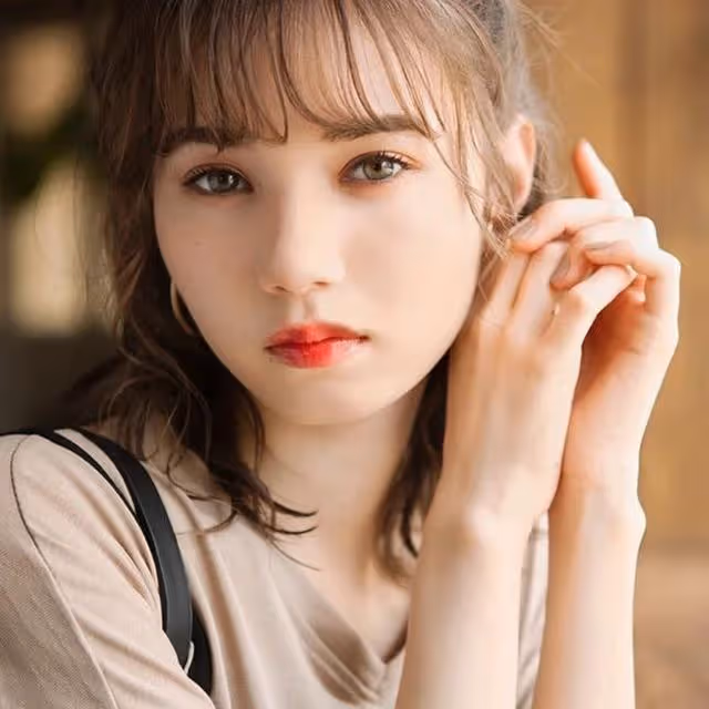 日本零零後混血女模:馬修彩AyaMarsh