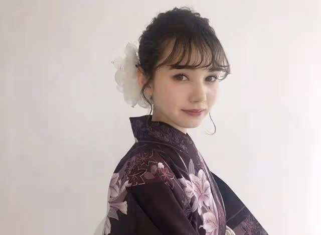 日本零零後混血女模：馬修彩AyaMarsh