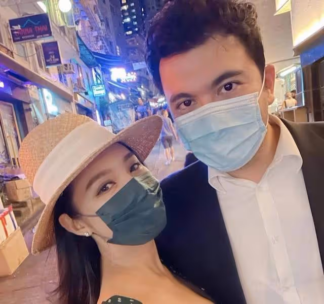 結婚7年!香港著名富貴女星紀念銅婚,嫁混血外科醫生生活幸福