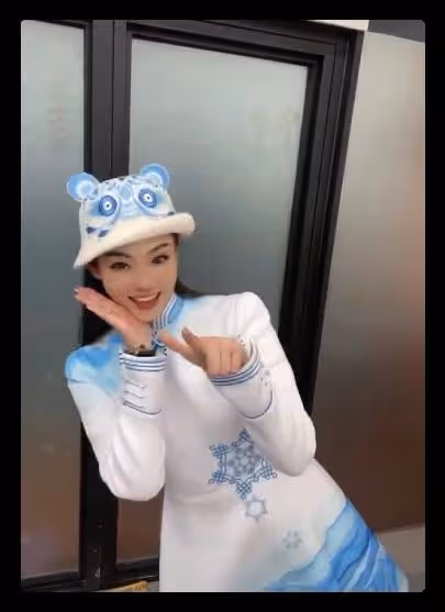 冬奧會舉牌員火了!正面照曝光都是高顏值學霸,還有人撞臉劉亦菲